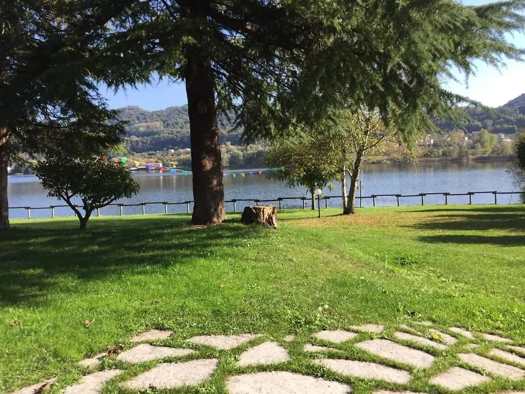 Al Lago Guest House Revine Lago