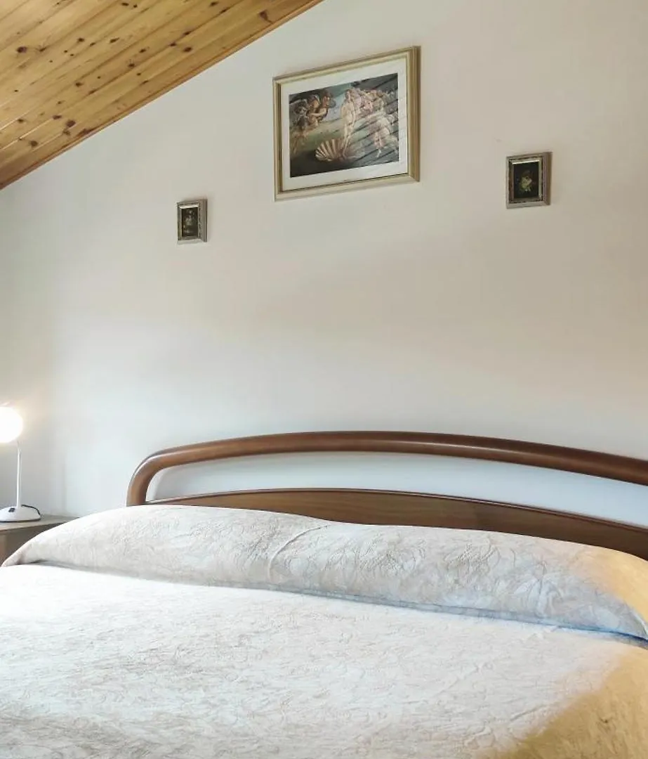 Al Lago Guest House Revine Lago Italia